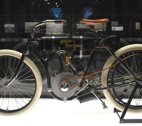taisei7_official様 1点 HARLEY-DAVIDSON Eight Interesting Things At The Harley-Davidson Museum
