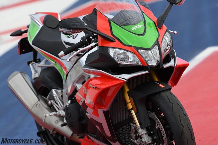 everything you need to know about the 2018 aprilia rsv4 rf le