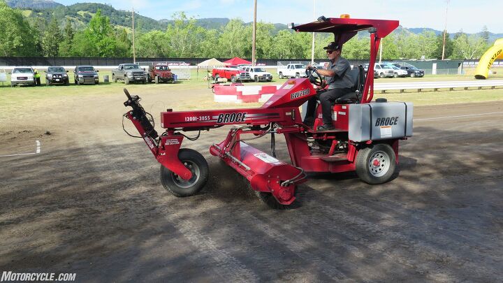 top 10 things at the 2018 calistoga half mile, The dirt Zamboni gets to work flinging the dirt marbles off the track to open up more lines