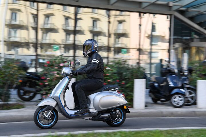 2019 vespa elettrica review first ride, Don t love the blue trim Not a problem There are six other trim colors available as accessories