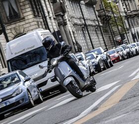 2019 Vespa Elettrica Review - First Ride | Motorcycle.com