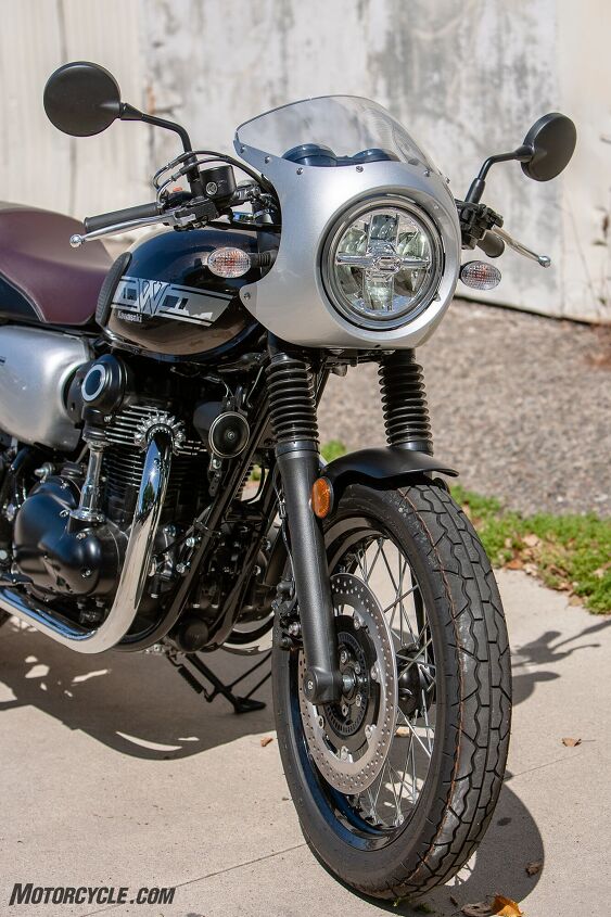 2019 kawasaki w800 cafe review, We do have LED lighting fantastic paint and chrome adjustable levers frightening tires on alloy rims