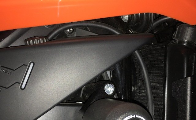 live with this 2019 ktm 790 duke long term review, Here is the hose routing that solved my coolant drip issue