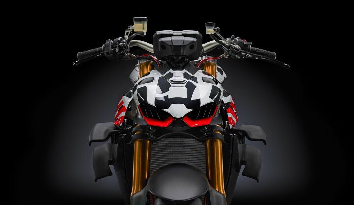 2020 ducati streetfighter v4 prototype to race pikes peak international hill climb, Will the production version keep the prototype s winglets It s hard to tell Claudio Domenicali says the Streetfighter is the Panigale for road riding which suggests they won t but Ducati may believe the winglets would give it a unique element its competitors lack