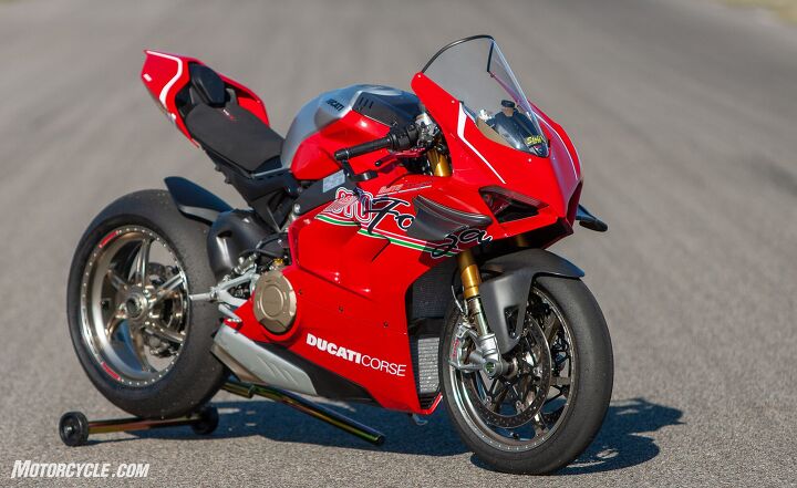 riding the ducati panigale v4r a mini review, Drool worthy