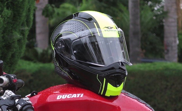 MO Tested: Vemar Shark Modular Helmet Review