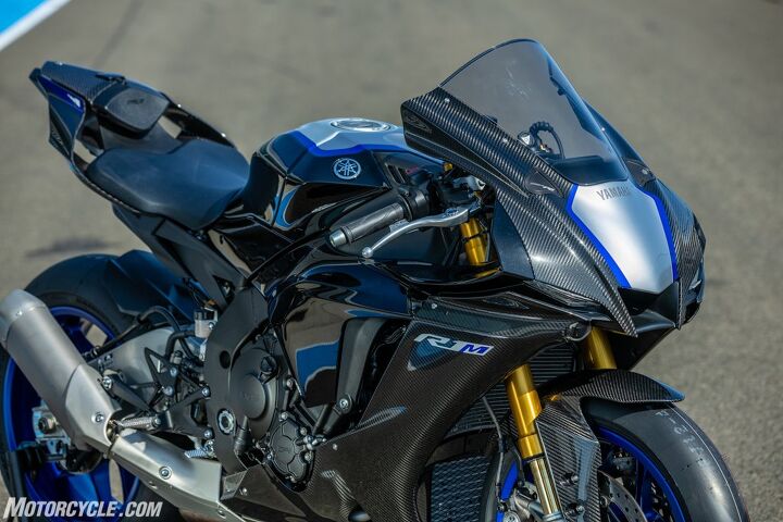 2020 R1 2020 Yamaha YZF-R1 Review – First Ride | Motorcycle.com