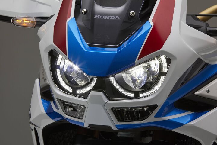 2020 honda africa twin and africa twin adventure sports es first look, The Adventure Sports SE comes with cornering lights integrated into the bodywork below the LED headlight