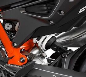 2020 KTM 890 Duke R First Look | Motorcycle.com