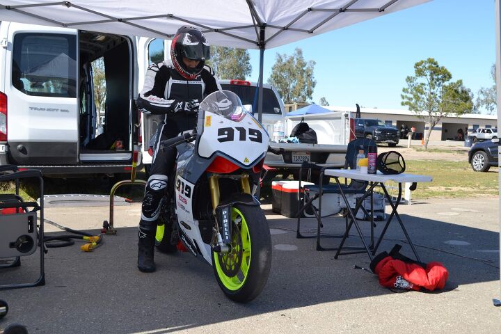 riding and racing the lightfighter lfr19 electric motorcycle part 2, My very first time throwing a leg over the Lightfighter rolling out to test at Buttonwillow at a public trackday