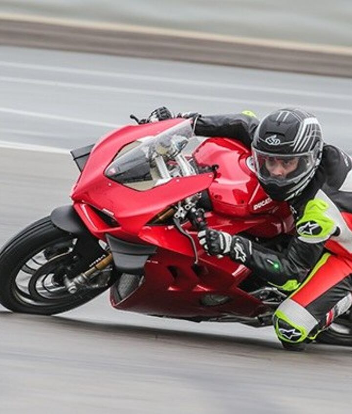 2020 Ducati Panigale V4 S Review - First Ride