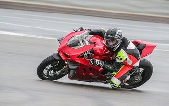 2020 Ducati Panigale V4 S Review - First Ride