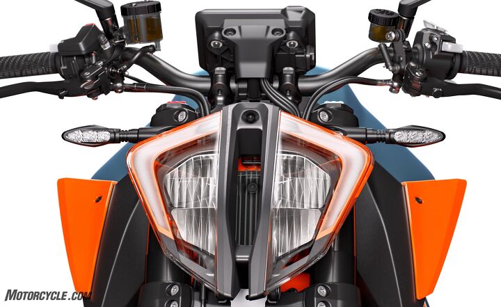 2020 ktm 1290 super duke r review first ride, Look at the gaping maw between the headlights and you ll see the mesh that is supposed to keep rocks birds and small children out of the ram air system