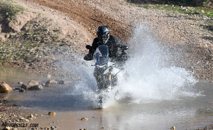 2020 triumph tiger 900 gt pro rally pro review first ride, Larger footpegs would be on my short list of upgrades The stockers just don t provide much room to move around and can become uncomfortable after a day of standing