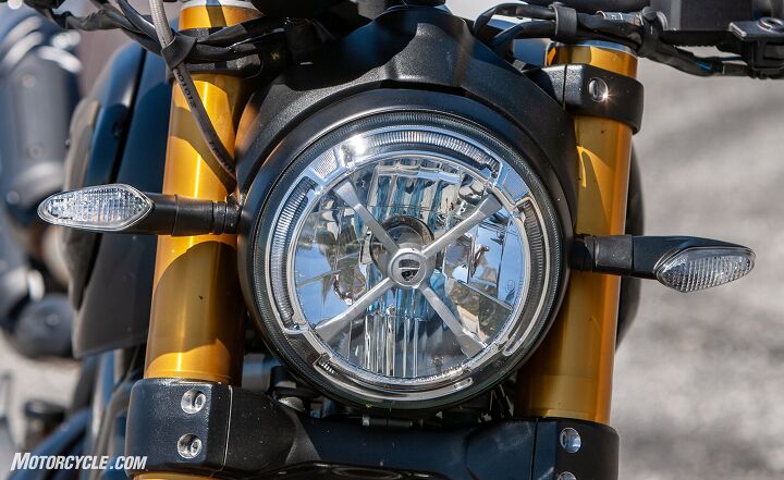 2020 ducati scrambler 1100 sport pro review, DRLs around the perimeter show off the full LED lighting and turn signals everywhere else