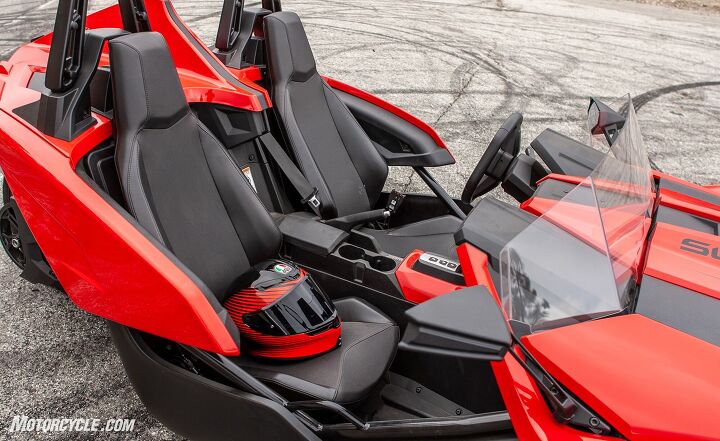 2020 polaris slingshot sl review, The 2020 cockpit benefits from new technology and materials