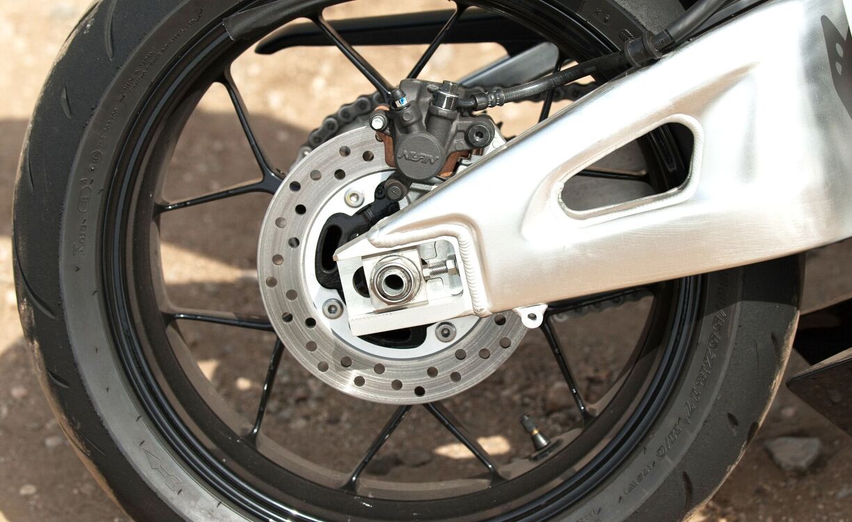 Motorcycle Rear Brake Set Lessons From A MOron: How To Use The Rear Brake | Motorcycle.com