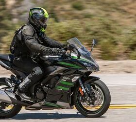 2021 Kawasaki Ninja 1000 SX Ergonomics and Rider Fit 