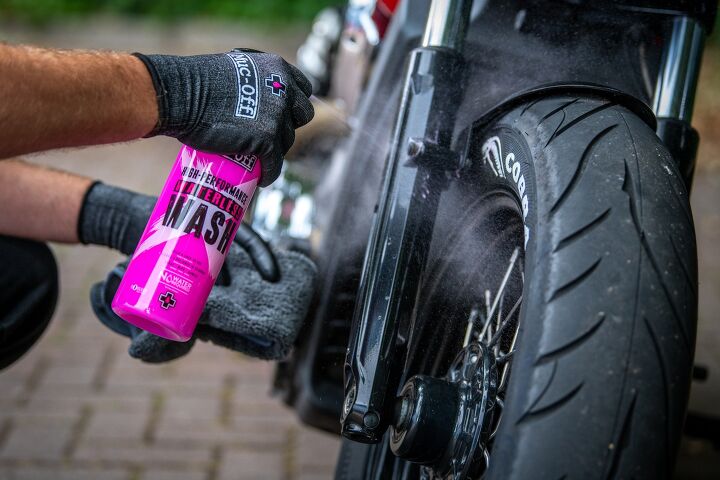 Deep Clean Motorcycle How To Clean and Protect Your Motorcycle Without a Drop of Water ...