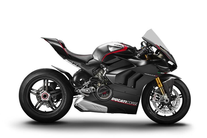 2021 ducati panigale v4 sp first look, Carbon fiber wheels are a big standout for the SP model compared to the rest of the Panigale line minus the Superleggera