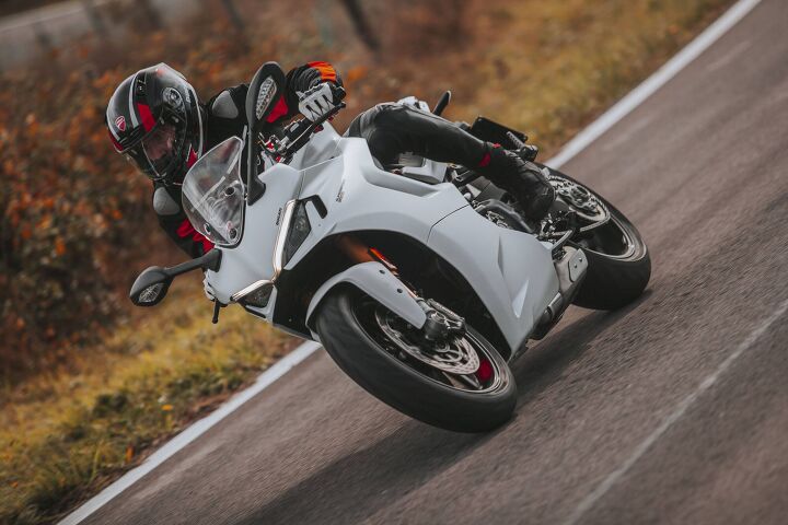 2021 ducati supersport 950 first look
