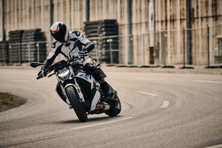 2021 bmw s 1000 r first look