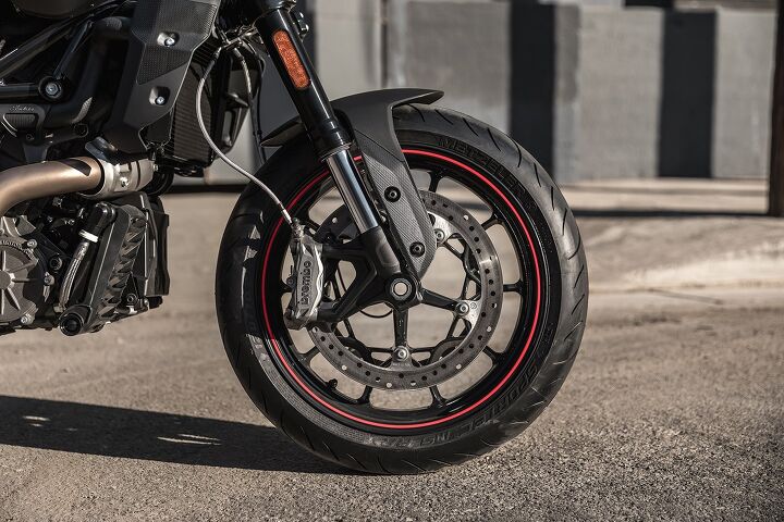 indian ftr1200 ftr s and ftr r carbon get 17 inch wheels and sportbike cred for 2022, Base and FTR S are carrying on with fully adjustable Sachs suspension now with 120mm travel front and rear revised for sporty street use