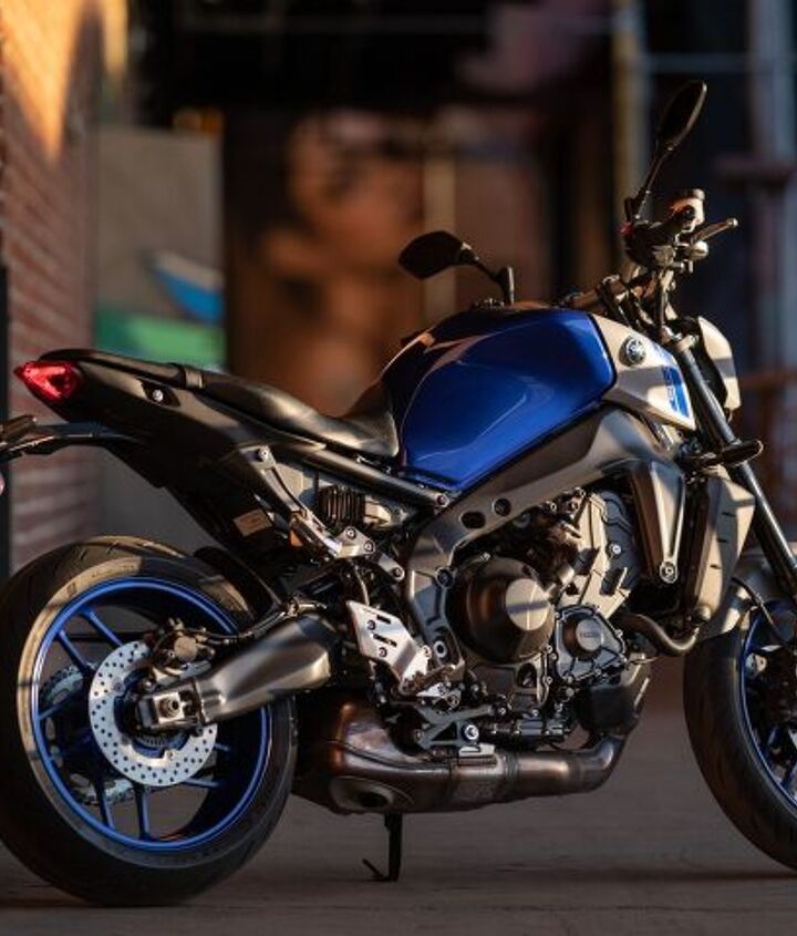 2021 yamaha mt 09 review first ride, Team Yamaha Blue is nice too