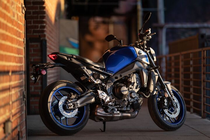 2021 yamaha mt 09 review first ride, Team Yamaha Blue is nice too