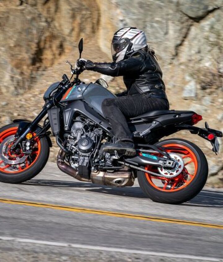 2021 yamaha mt 09 review first ride, The air scoops in front now actually do direct air toward the airbox openings and the dual downward firing woofers bounce sound waves off the ground and rock walls like your old Bose 901s The wide seat makes your butt look less big than it is