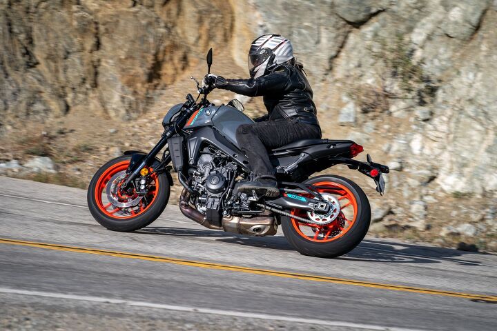 2021 yamaha mt 09 review first ride, The air scoops in front now actually do direct air toward the airbox openings and the dual downward firing woofers bounce sound waves off the ground and rock walls like your old Bose 901s The wide seat makes your butt look less big than it is