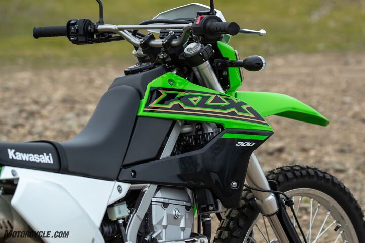 2021 kawasaki klx300 review first ride, The KLX300 s cockpit isn t a bad place to spend time I wasn t tired of it by the end of our hard day s rockin at least