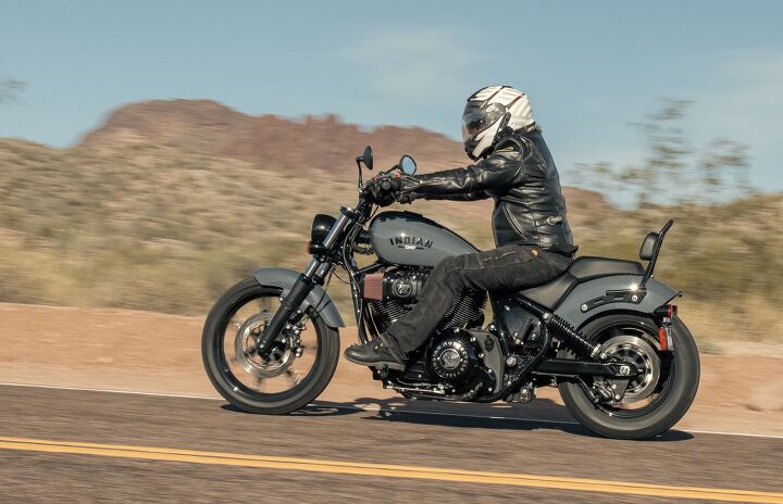2022 indian chief review first ride, Chief with Thunderstroke Forward Stage 1 air intake and exhaust and not so plush passenger accommodations
