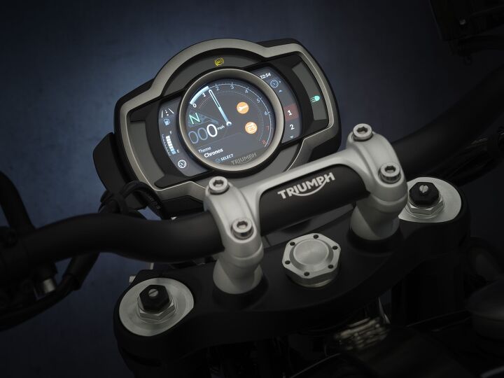 2022 triumph scrambler 1200 line includes steve mcqueen special edition, Everybody also gets this cool TFT display with illuminated switchgear all LED lighting keyless ignition single button cruise control and a USB charging socket