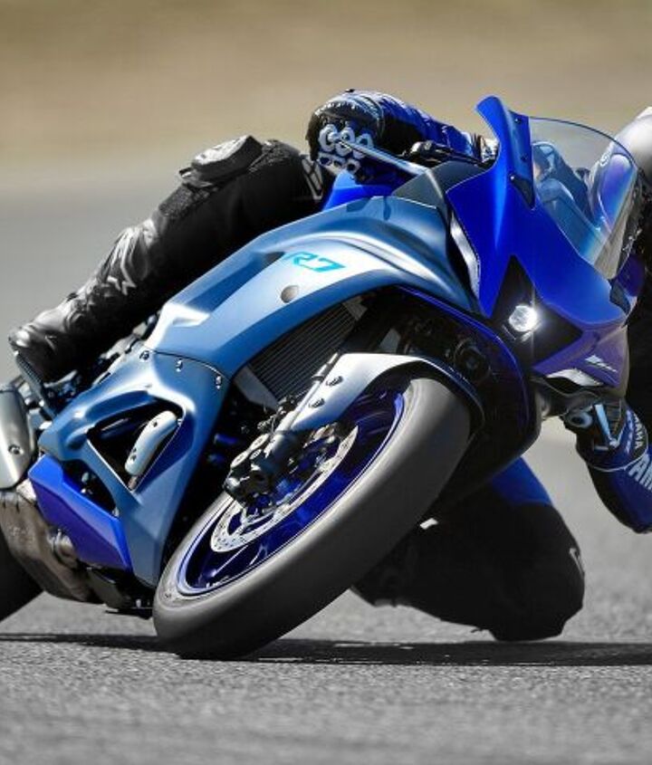 the wraps are off yamaha unveils the new 2022 yzf r7, If it weren t for the cyclops headlight in the center you could almost mistake the new Yamaha YZF R7 for its predecessor the R6