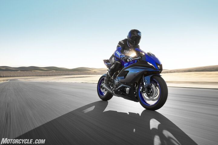 the wraps are off yamaha unveils the new 2022 yzf r7