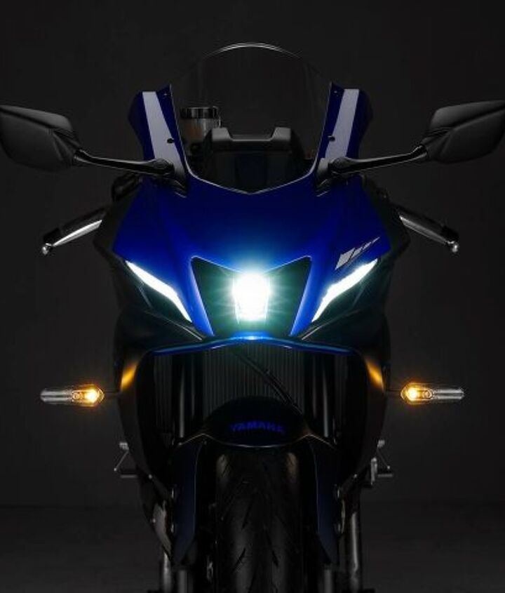 the wraps are off yamaha unveils the new 2022 yzf r7