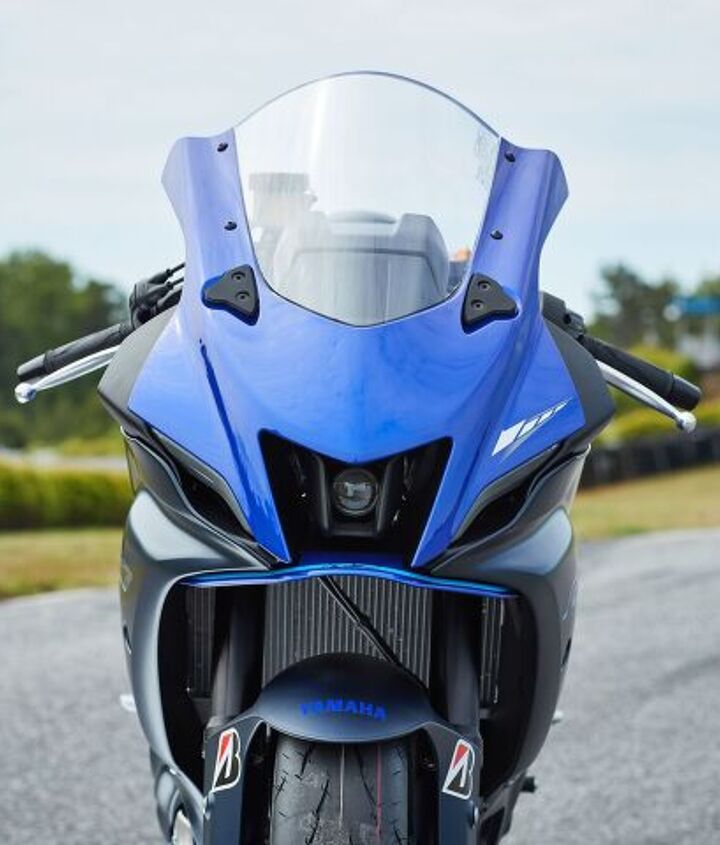 2022 yamaha yzf r7 review first ride, The R7 is the narrowest R series bike to date