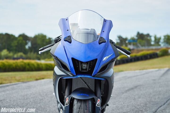 2022 yamaha yzf r7 review first ride, The R7 is the narrowest R series bike to date