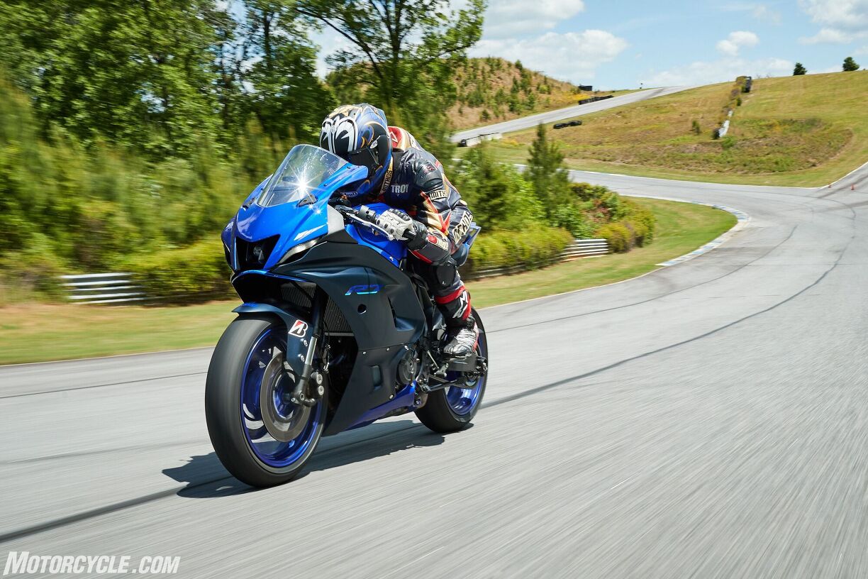 Yamaha R7 Review 2022 Yamaha YZF-R7 First Ride Review Sport Riding Distilled ...