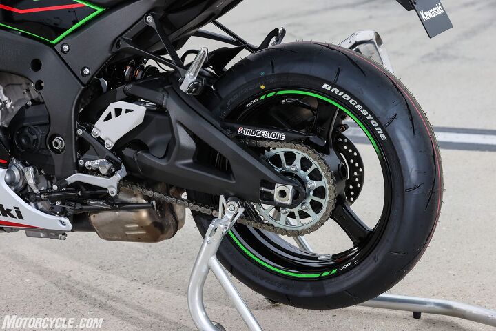 2021 kawasaki zx 10r review first ride, Adding a little bit of length in the wheelbase doesn t necessarily mean slapping on a longer swingarm Kawasaki employed some clever tricks by lowering the swingarm pivot and using different linkages The actual swingarm length however is the same as before