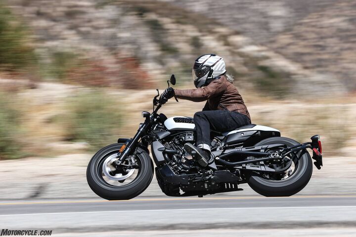 2021 harley davidson sportster s review first ride, Mid corner with Mid Controls much nicer ergonomics