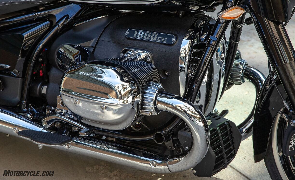 Bmw R18 Transcontinental Engine 2022 BMW R18B (And R18 Transcontinental) Review - First Ride ...