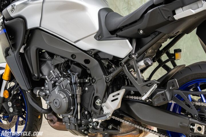 2021 yamaha tracer 9 gt review first ride, There s an all new frame on the Tracer 9 with a revised swingarm mounting position for better rigidity Note also the remote preload adjuster