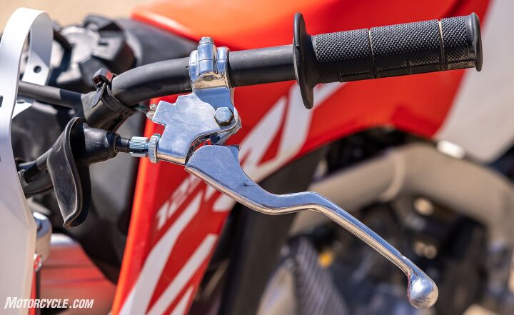 2021 honda crf125f review, Oops Without standard hand guards this broken lever may be a frequent sight
