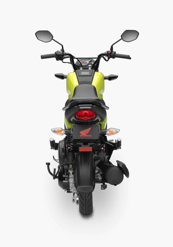 2022 honda navi review first ride, That tiny exhaust poofter is crying out for about a 1 5 inch hole saw