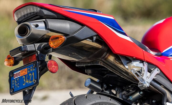 2021 honda cbr600rr review first ride, In this case a nice Akrapovic slip on with carbon fiber cap wouldn t be out of place