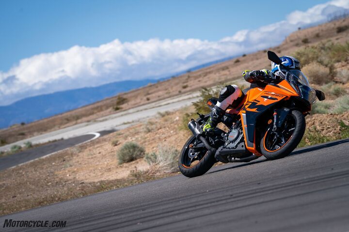 2022 ktm rc390 review first ride, On the MO scales the 2022 KTM RC390 weighed in at 362 lbs That s six pounds heavier than the 2018 model we last weighed