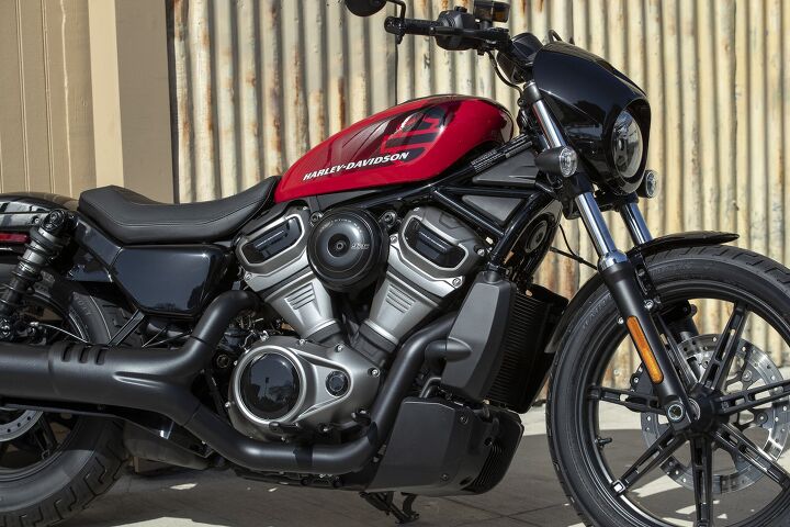 2022 harley davidson nightster review first ride, Despite your thighs nearly resting on the top of the rear cylinder heat was never much of a concern during our ride even when schlepping around town