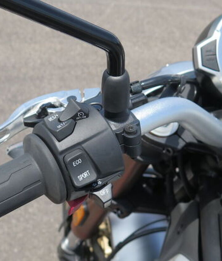 2022 cfmoto 700cl x 700cl x sport review first ride, Oh gee look there s a cruise control button too